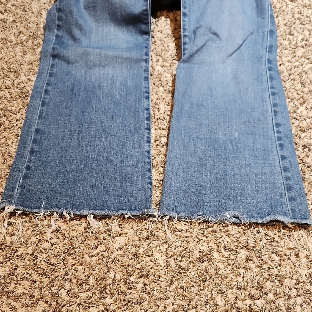 Stylish Blue Denim Jeans - Picture 4 of 5